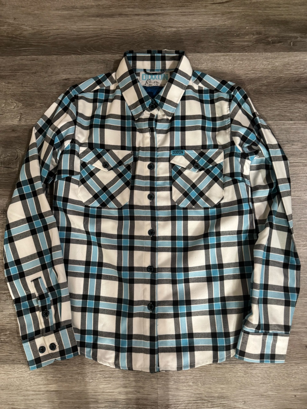 Women’s Dixxon flannel medium Plaid Button-Up Shirt in White, Black & Blue